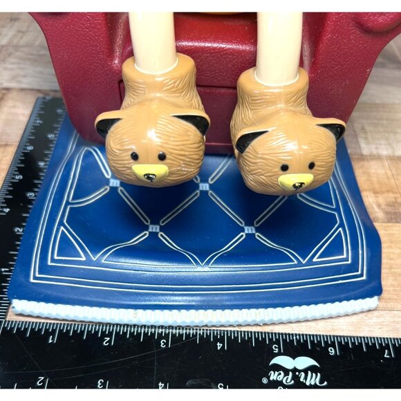 M&Ms Yellow Character Candy Dispenser Recliner Chair Design - Picture 8 of 9